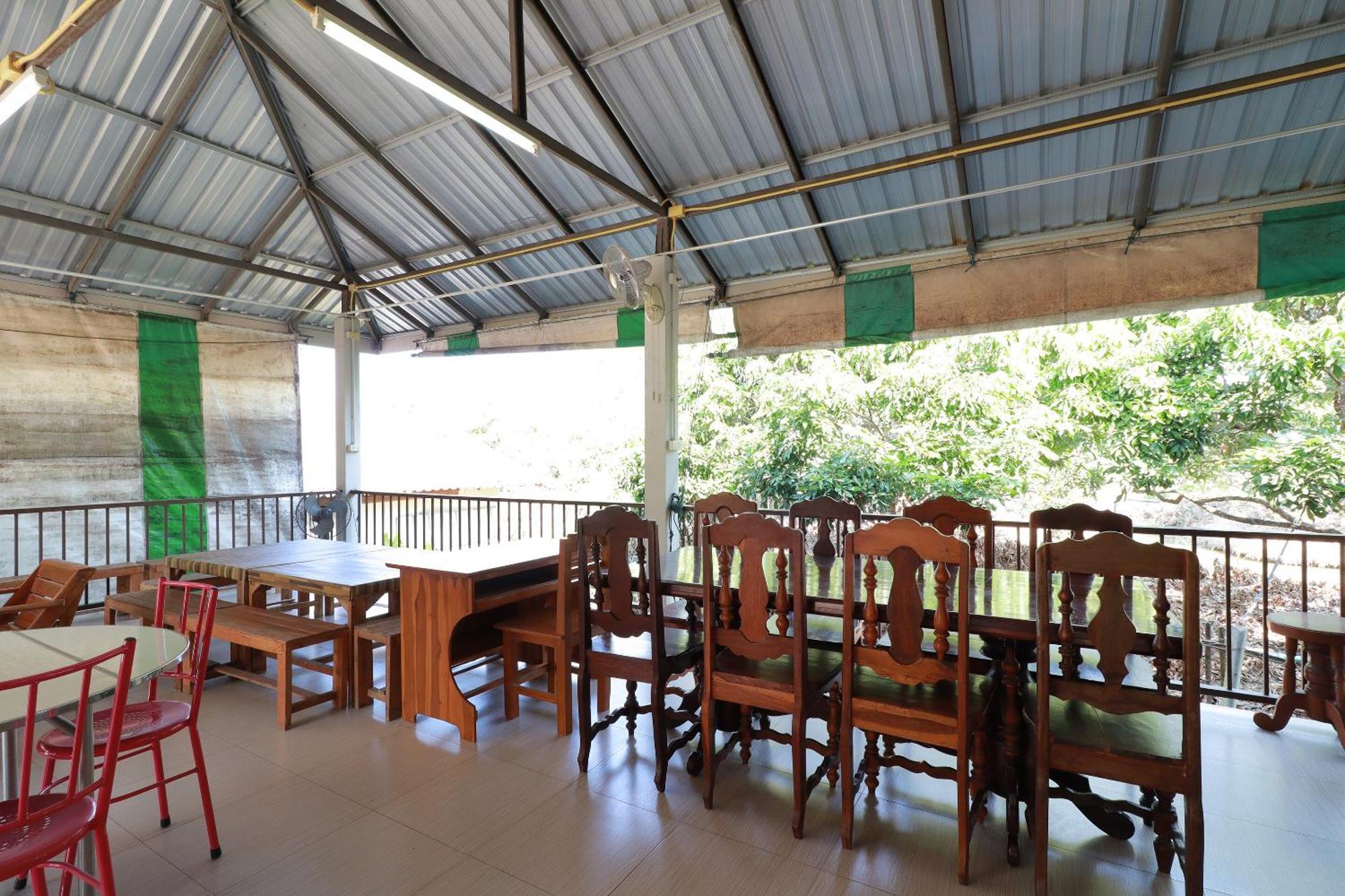 OYO 553 Kongsup Resort Lamphun Exterior foto